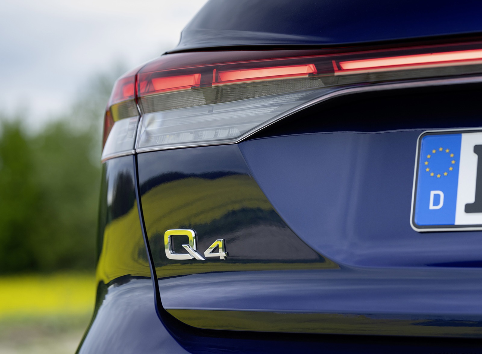 2022 Audi Q4 e-tron (Color: Navarra Blue Metallic) Detail Wallpapers #46 of 183