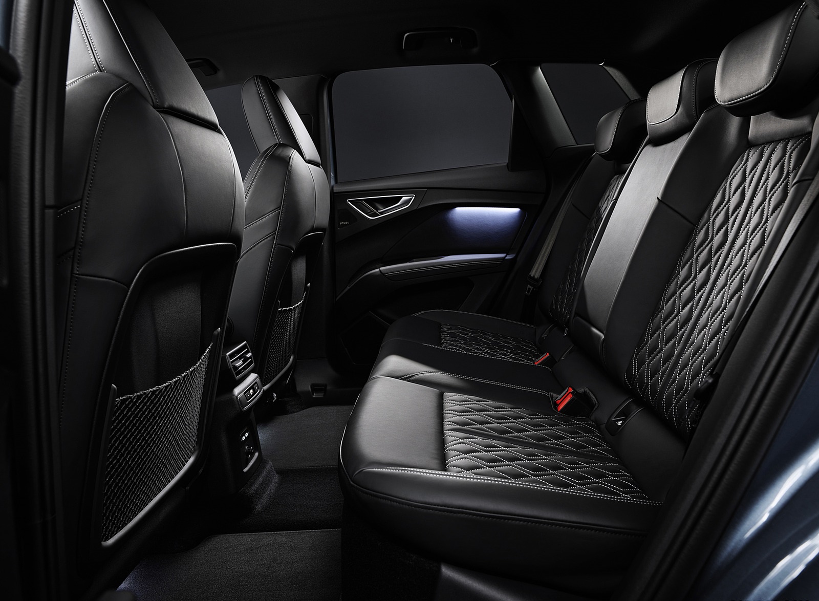 2022 Audi Q4 e-tron Interior Rear Seats Wallpapers #169 of 183