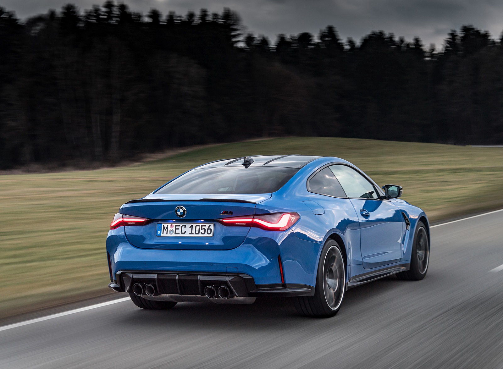 2022 BMW M4 Competition M xDrive Rear Three-Quarter Wallpapers #44 of 70