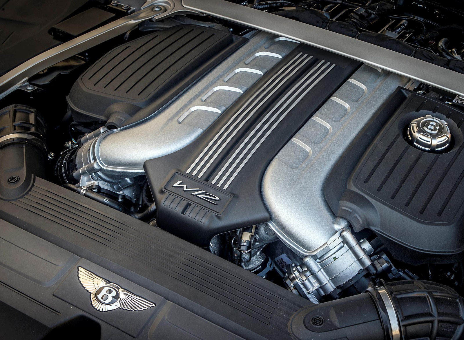 2022 Bentley Continental GT Speed Convertible Engine Wallpapers #38 of 75