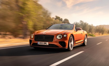 2022 Bentley Continental GT Speed Convertible Front Three-Quarter Wallpapers 450x275 (54)