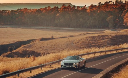 2022 Bentley Continental GT Speed Convertible Front Wallpapers 450x275 (29)