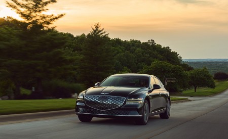2022 Genesis Electrified G80 Front Wallpapers 450x275 (3)