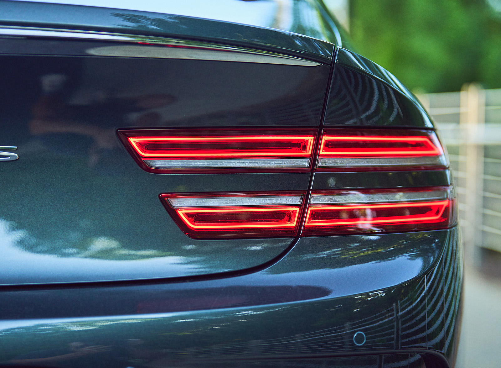 2022 Genesis Electrified G80 Tail Light Wallpapers #48 of 75