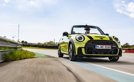 2022 MINI John Cooper Works Cabrio Front Wallpapers 450x275 (6)
