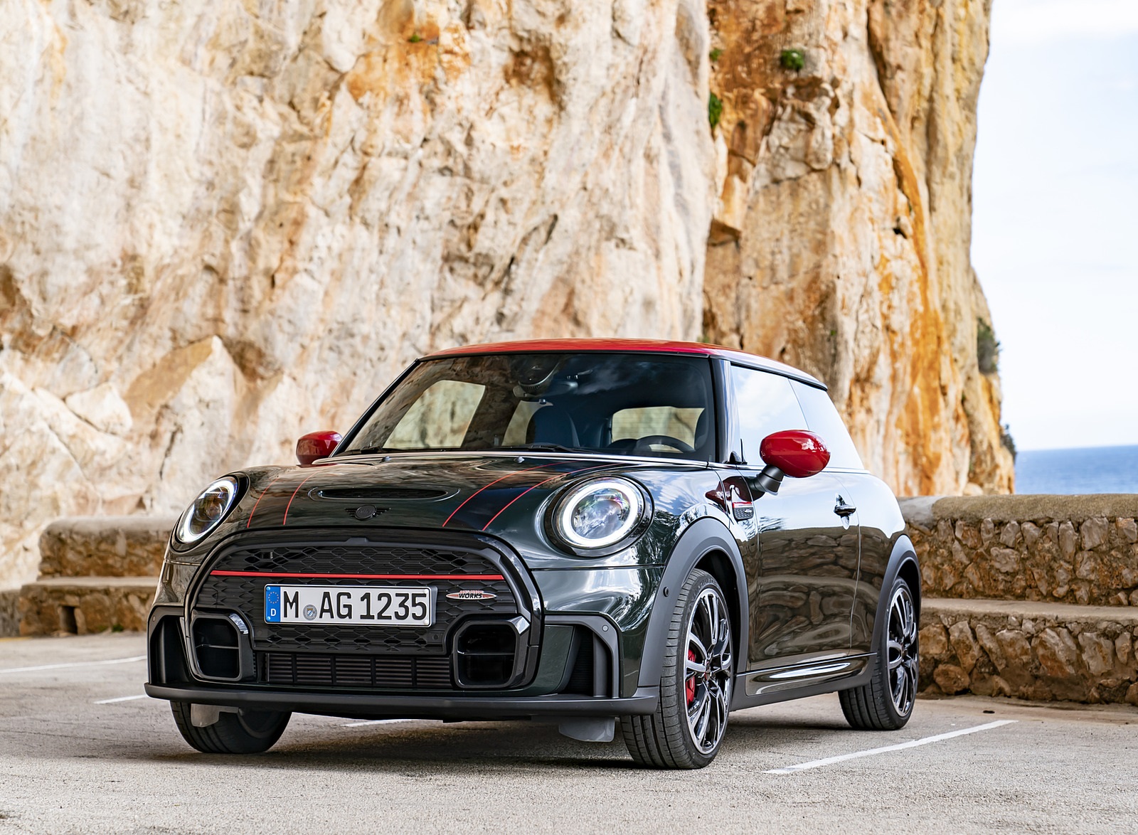 2022 MINI John Cooper Works Front Three-Quarter Wallpapers #45 of 57