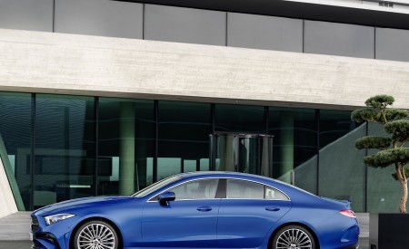 2022 Mercedes-Benz CLS AMG Line (Color: Spectral Blue Metallic) Side Wallpapers 450x275 (10)