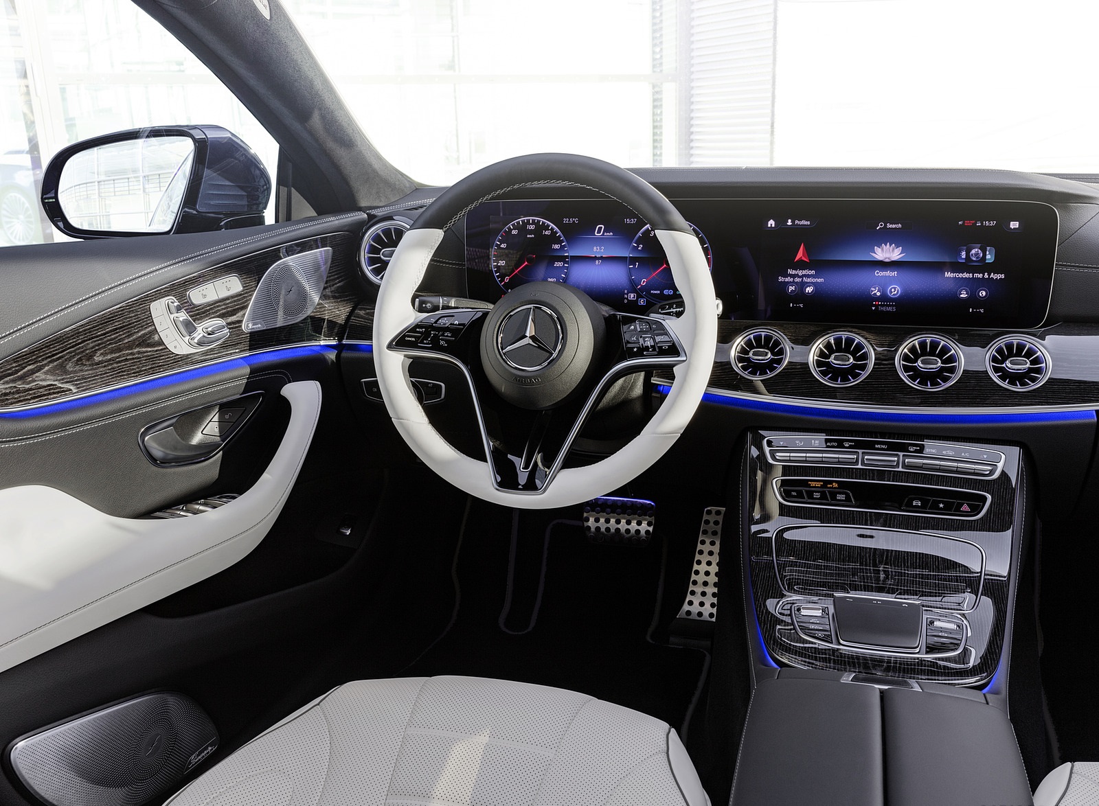 2022 Mercedes-Benz CLS AMG Line Interior Wallpapers #19 of 24