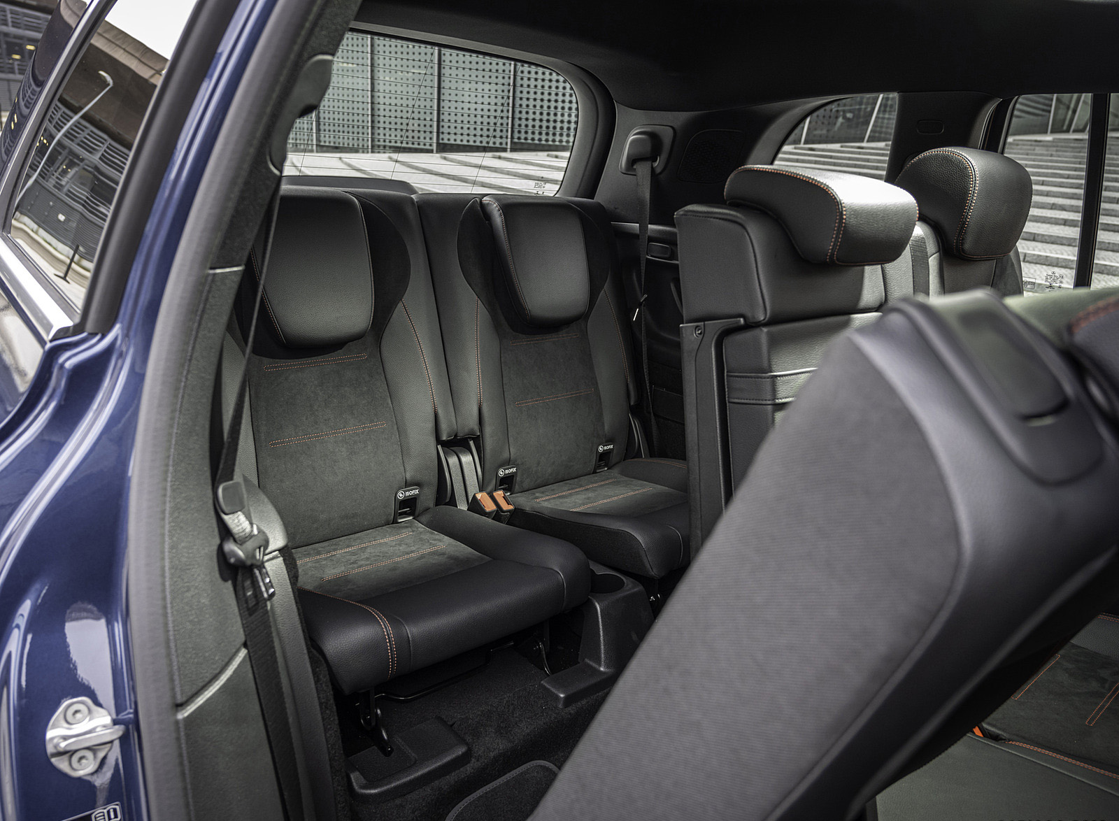 2022 Mercedes-Benz EQB 300 4MATIC (Color: Denim Blue) Interior Third Row Seats Wallpapers #101 of 178