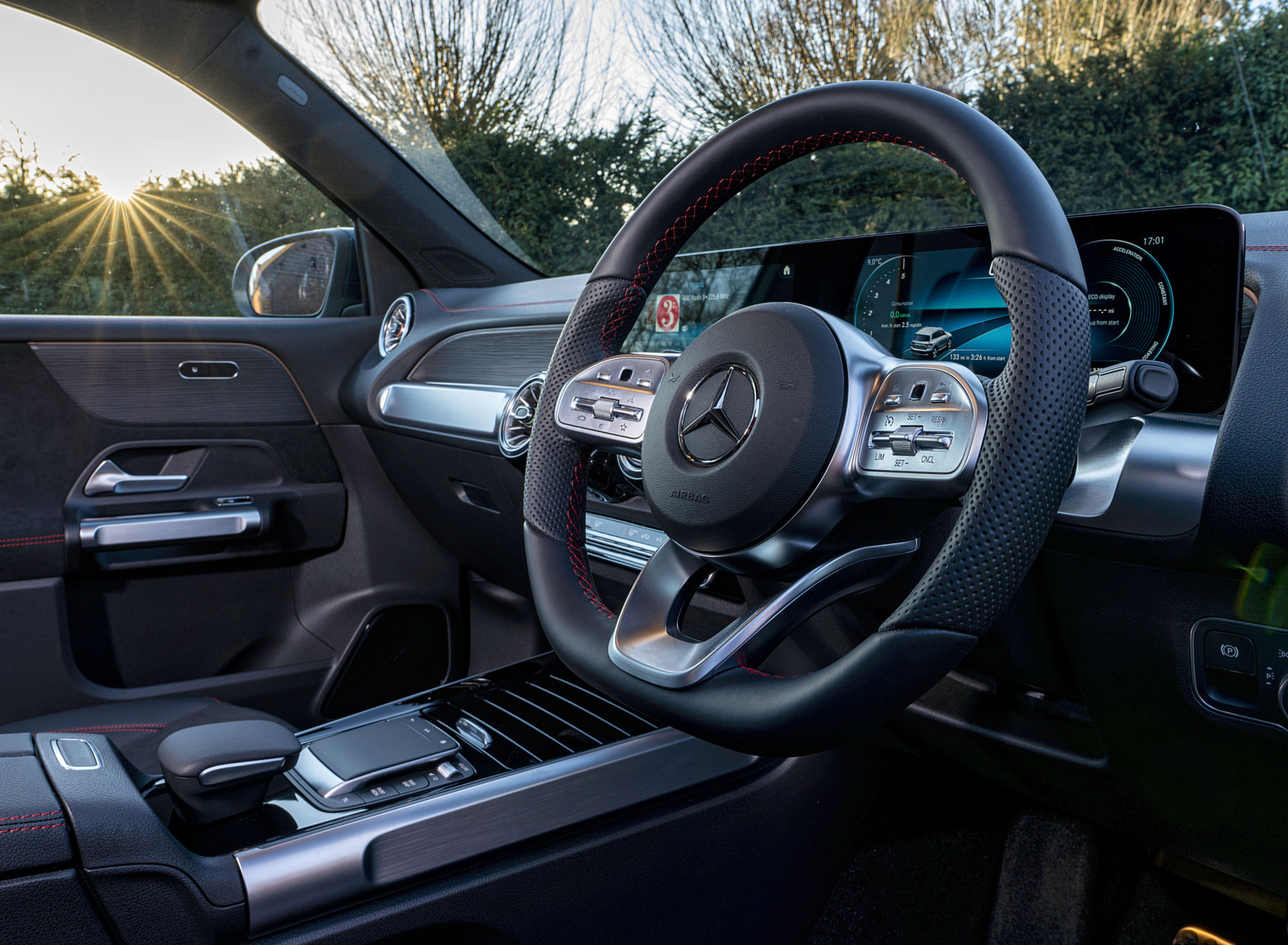 2022 Mercedes-Benz EQB 300 (UK-Spec) Interior Steering Wheel Wallpapers #160 of 178