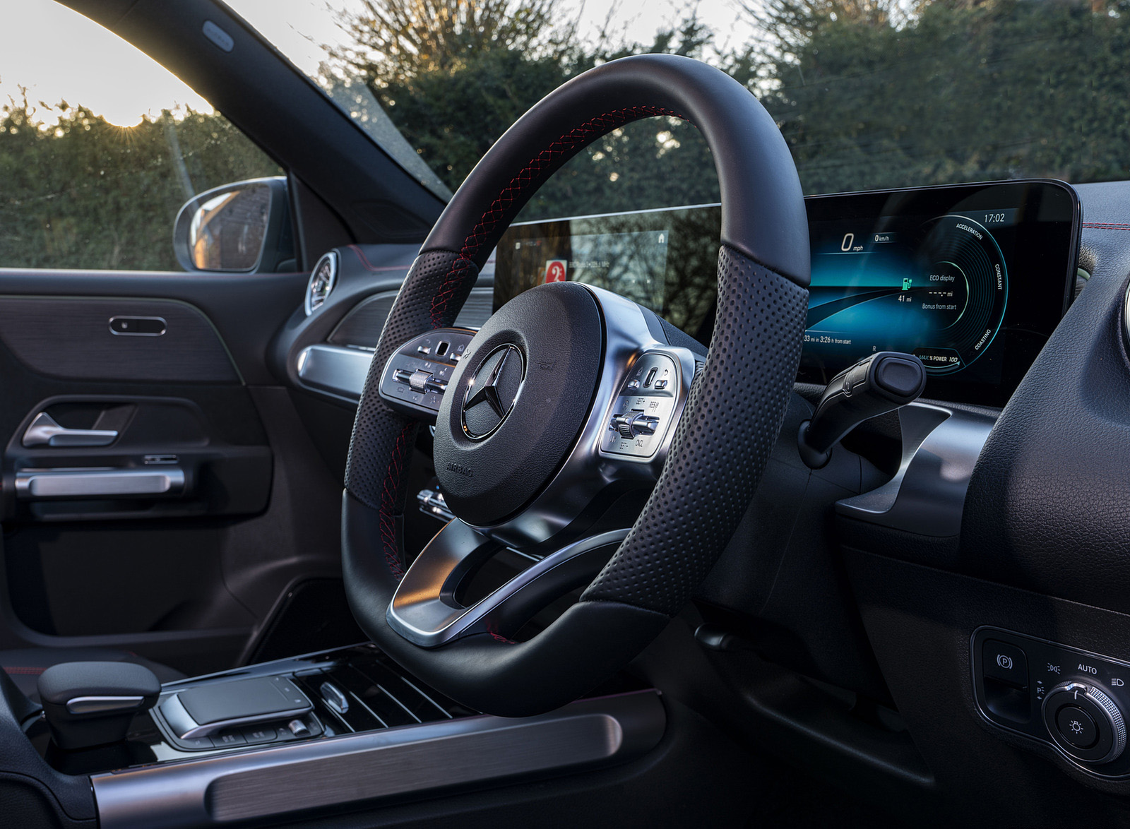 2022 Mercedes-Benz EQB 300 (UK-Spec) Interior Steering Wheel Wallpapers #159 of 178
