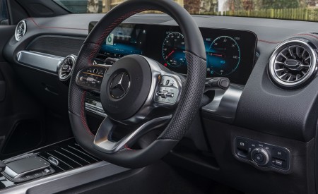 2022 Mercedes-Benz EQB 300 (UK-Spec) Interior Steering Wheel Wallpapers 450x275 (158)