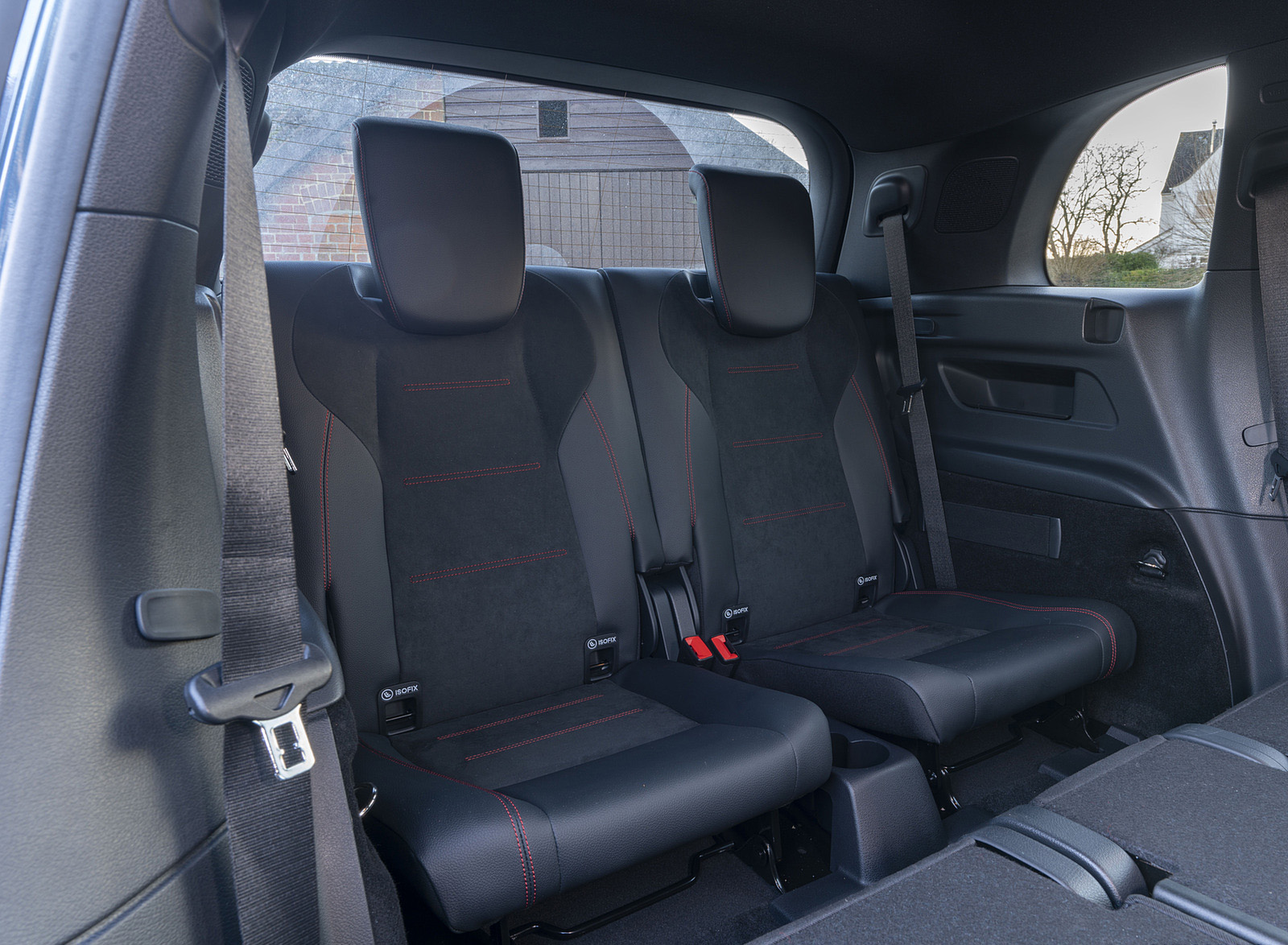 2022 Mercedes-Benz EQB 300 (UK-Spec) Interior Third Row Seats Wallpapers #173 of 178