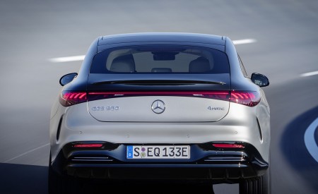 2022 Mercedes-Benz EQS 580 4MATIC AMG-Line Edition 1 (Color: High-Tech Silver Obsidian Black) Rear Wallpapers 450x275 (5)