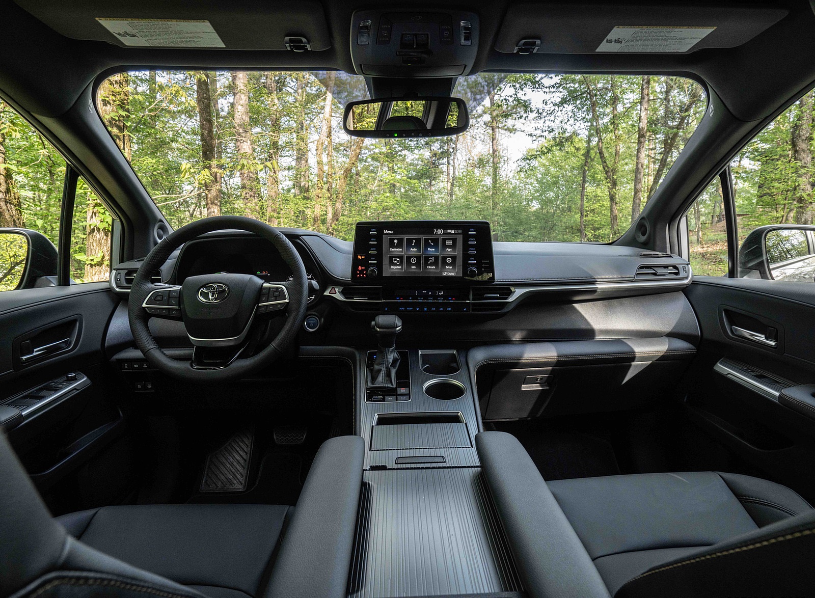 2022 Toyota Sienna Woodland Special Edition Interior Wallpapers #18 of 22
