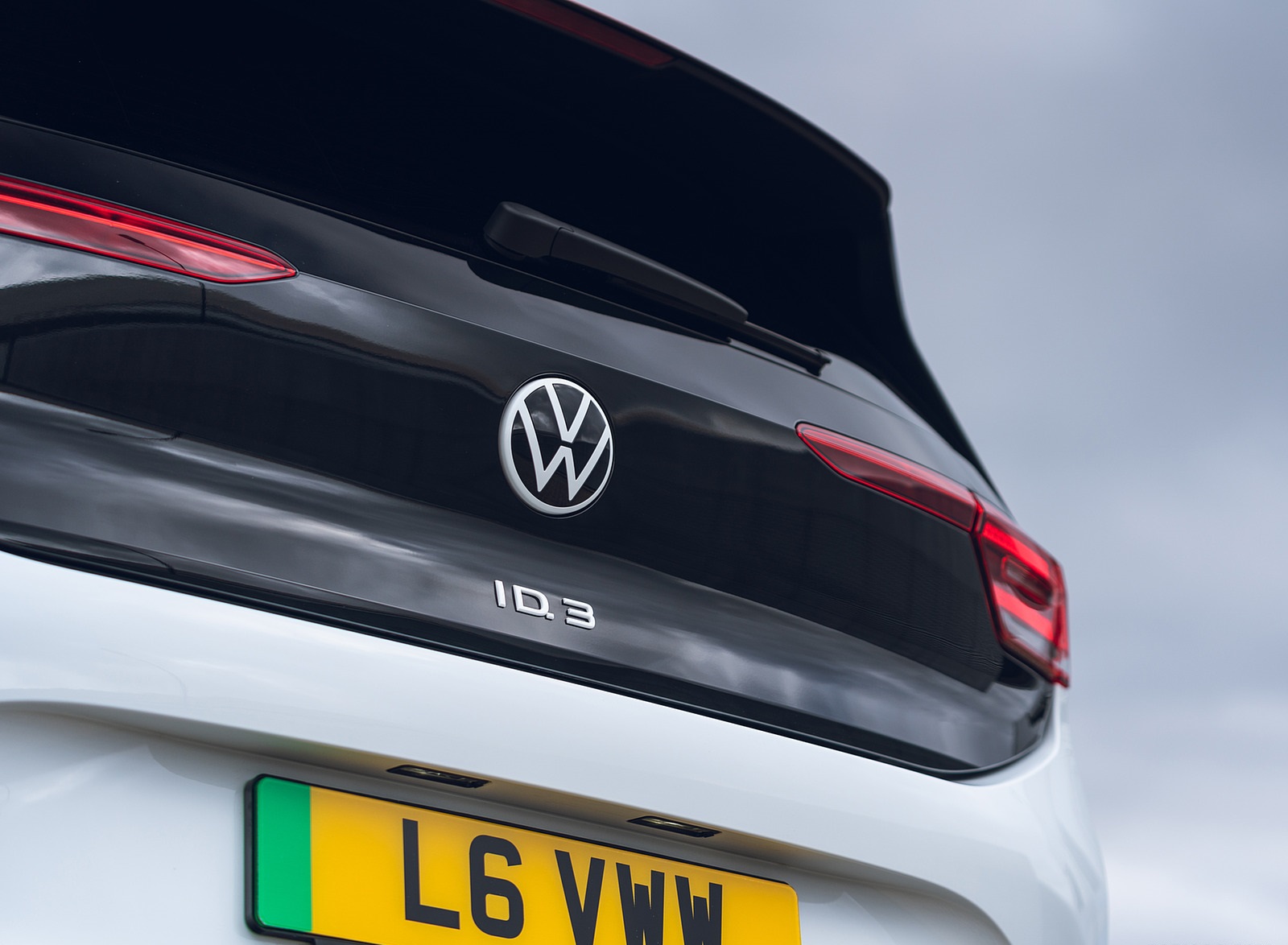 2022 Volkswagen ID.3 Tour Pro S (UK-Spec) Badge Wallpapers  #63 of 79