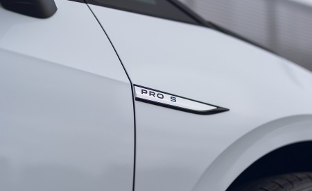 2022 Volkswagen ID.3 Tour Pro S (UK-Spec) Detail Wallpapers  450x275 (58)