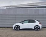 2022 Volkswagen ID.3 Tour Pro S (UK-Spec) Side Wallpapers 150x120 (35)