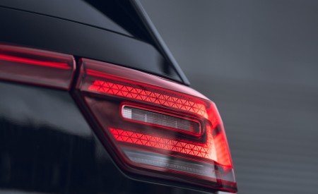 2022 Volkswagen ID.3 Tour Pro S (UK-Spec) Tail Light Wallpapers 450x275 (66)