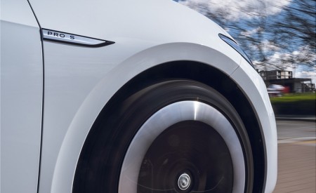 2022 Volkswagen ID.3 Tour Pro S (UK-Spec) Wheel Wallpapers 450x275 (49)