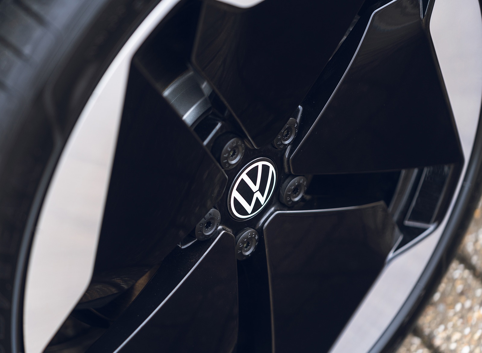 2022 Volkswagen ID.3 Tour Pro S (UK-Spec) Wheel Wallpapers #53 of 79