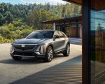 2023 Cadillac LYRIQ Front Three-Quarter Wallpapers 150x120 (3)