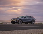 2023 Cadillac LYRIQ Front Three-Quarter Wallpapers 150x120 (64)