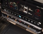2024 GMC HUMMER EV SUV Central Console Wallpapers 150x120 (36)