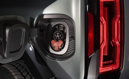 2024 GMC HUMMER EV SUV Charging Port Wallpapers 450x275 (34)