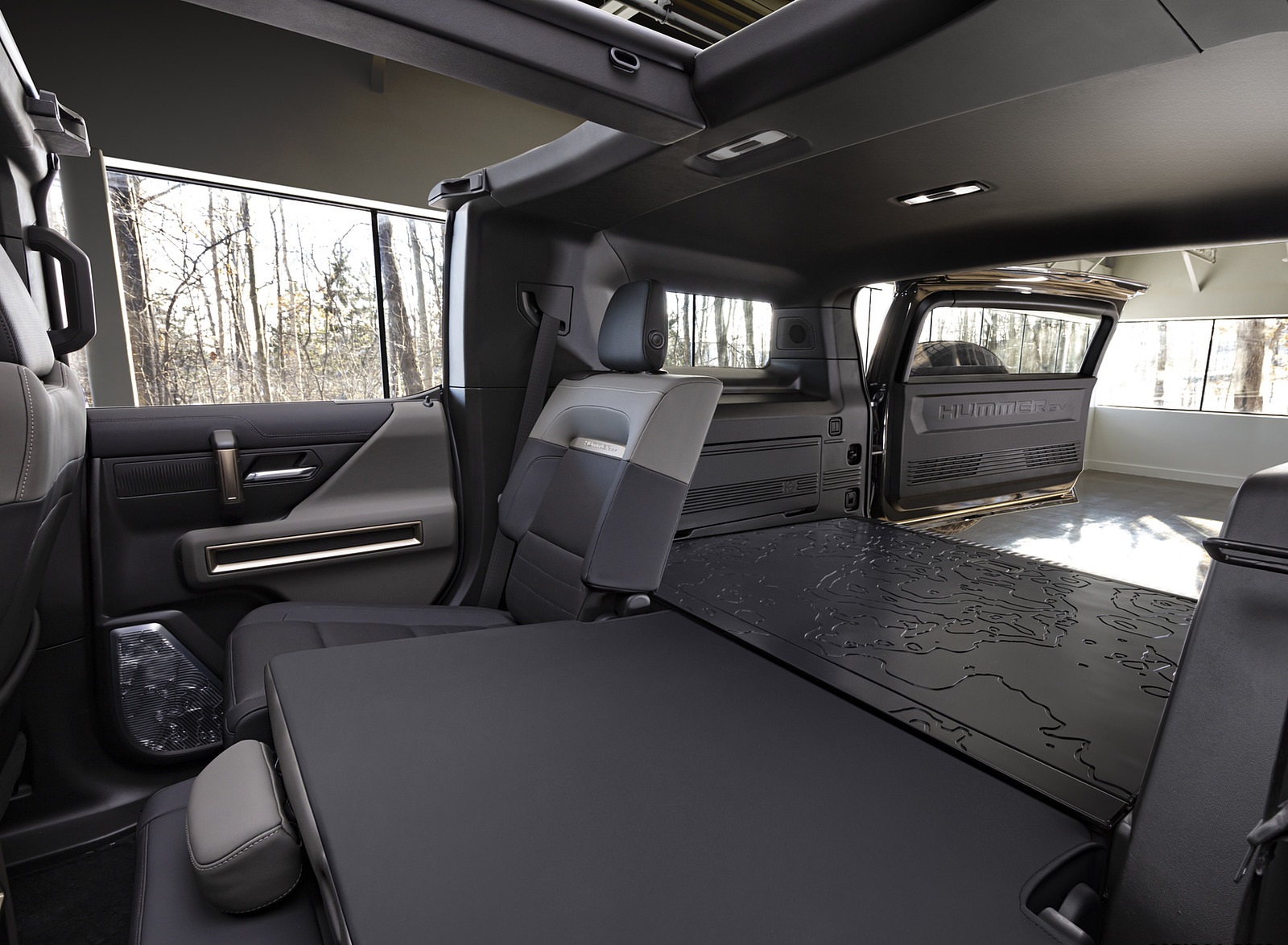 2024 GMC HUMMER EV SUV Interior Wallpapers #42 of 52