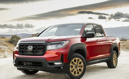2021 Honda Ridgeline Sport with HPD Package Front Three-Quarter Wallpapers  450x275 (18)