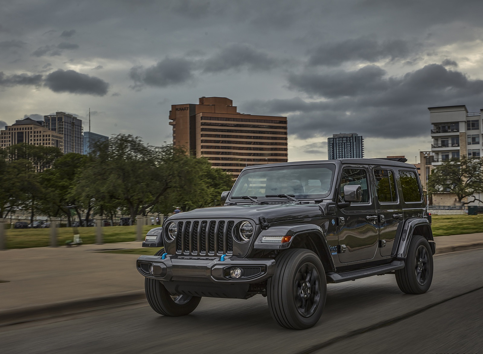 2021 Jeep Wrangler High Altitude 4xe Front Three-Quarter Wallpapers (2)