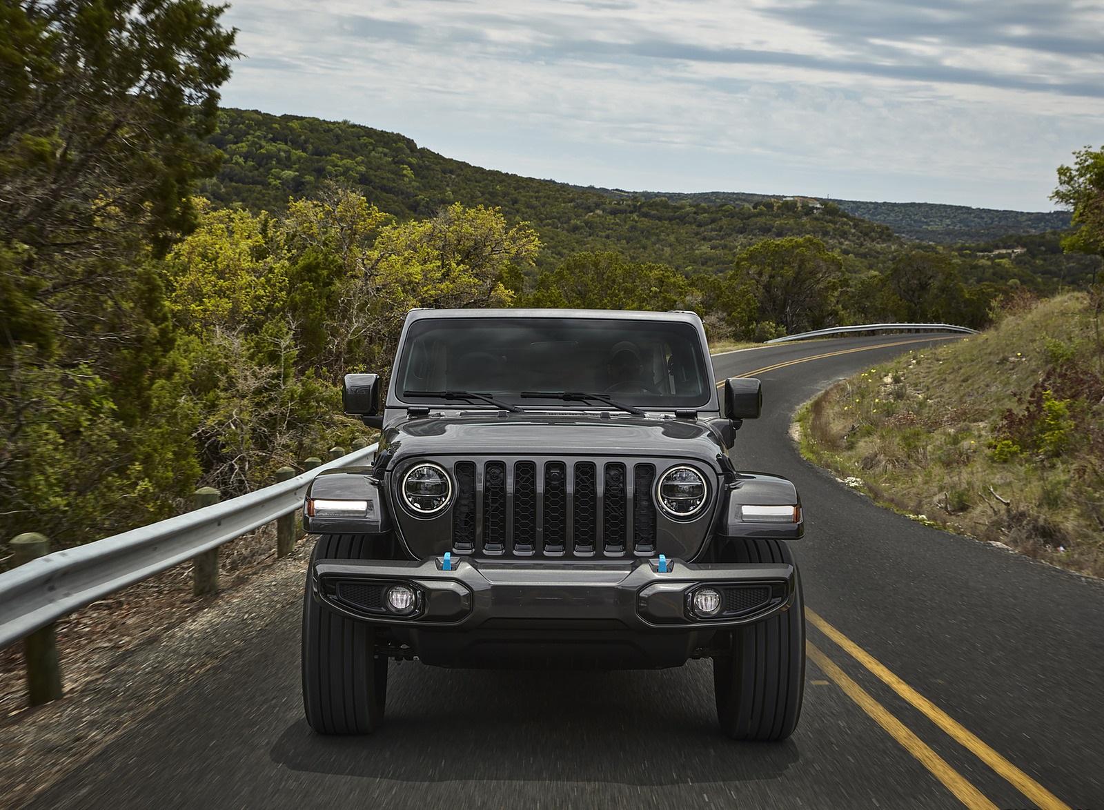 2021 Jeep Wrangler High Altitude 4xe Front Wallpapers (3)