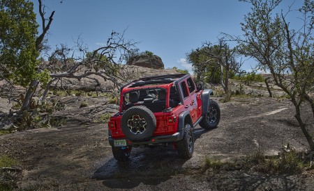 2021 Jeep Wrangler Rubicon 4xe Off-Road Wallpapers  450x275 (17)