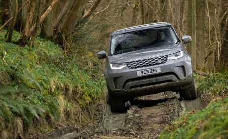 2021 Land Rover Discovery D300 MHEV SE Off-Road Wallpapers 450x275 (20)
