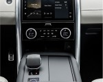 2021 Land Rover Discovery P360 MHEV R-Dynamic S Central Console Wallpapers 150x120 (37)