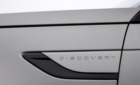 2021 Land Rover Discovery P360 MHEV R-Dynamic S Detail Wallpapers 450x275 (29)
