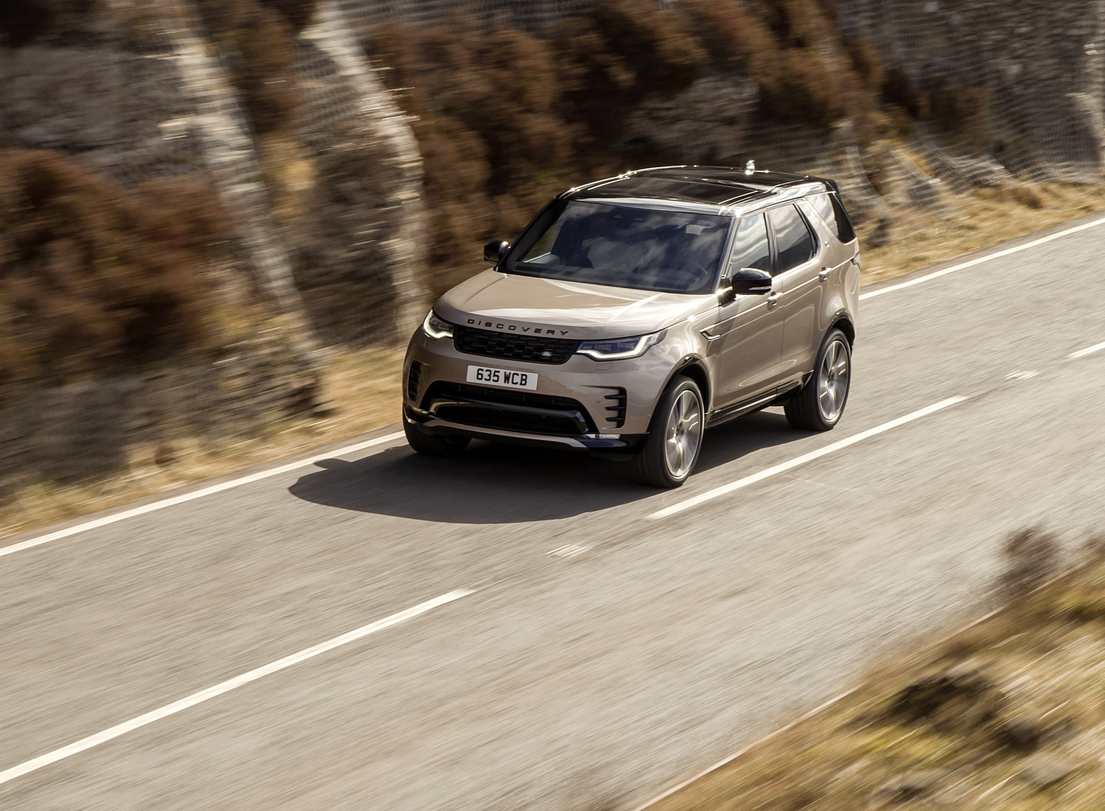 2021 Land Rover Discovery P360 MHEV R-Dynamic S Front Three-Quarter Wallpapers (3)