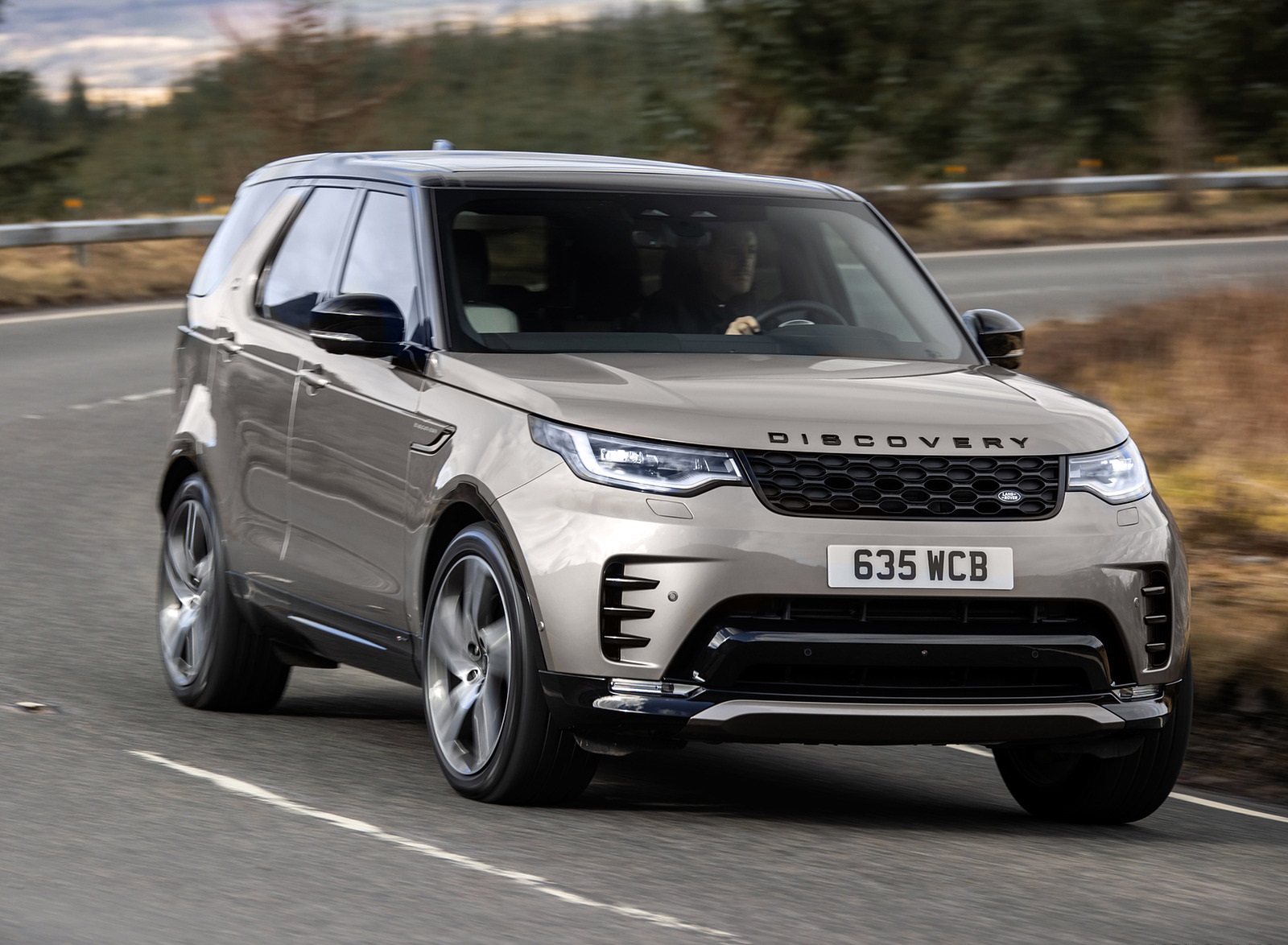 2021 Land Rover Discovery P360 MHEV R-Dynamic S Front Three-Quarter Wallpapers #7 of 50