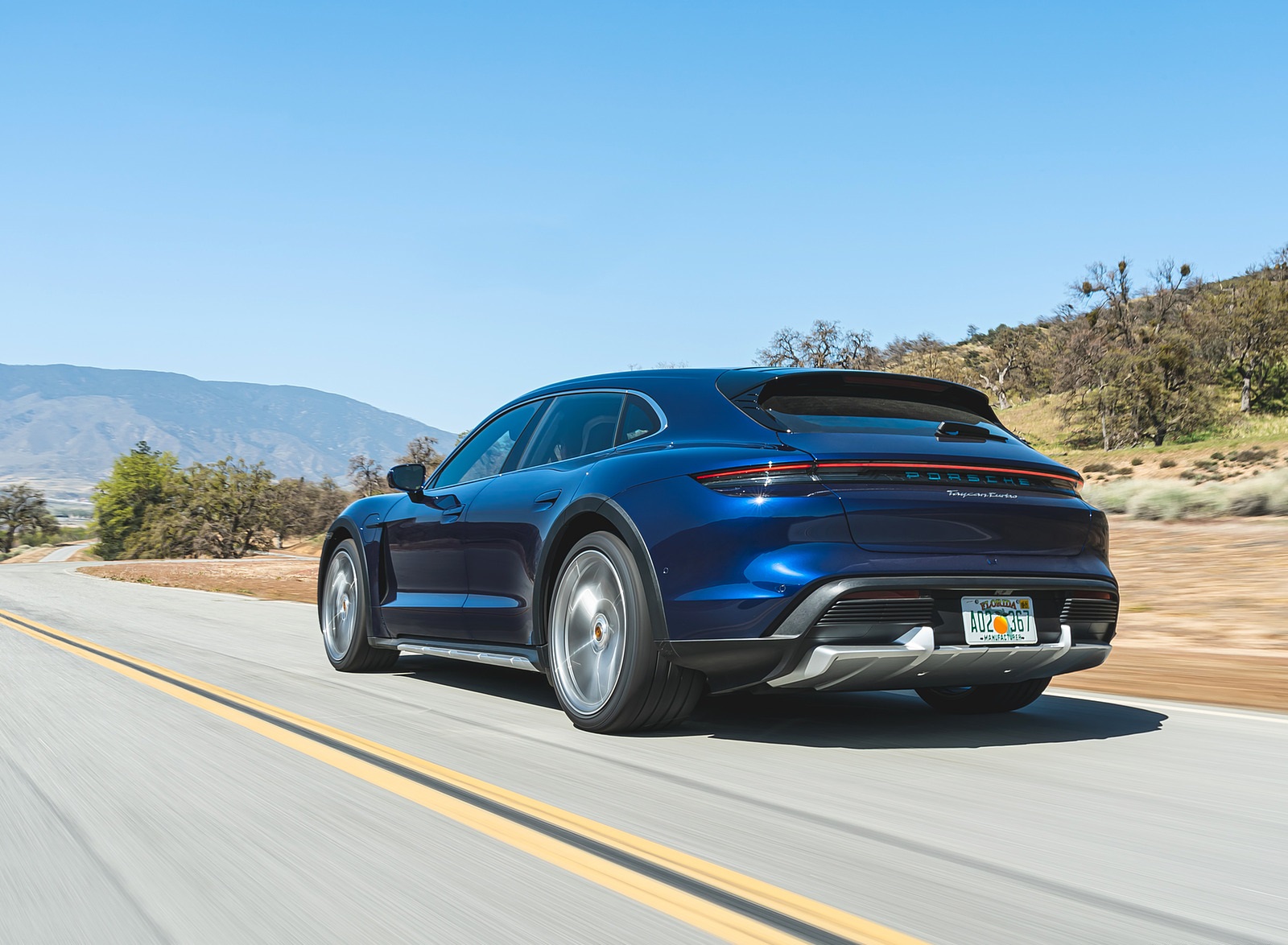 2022 Porsche Taycan Turbo Cross Turismo (Color: Gentian Blue) Rear Three-Quarter Wallpapers #26 of 107