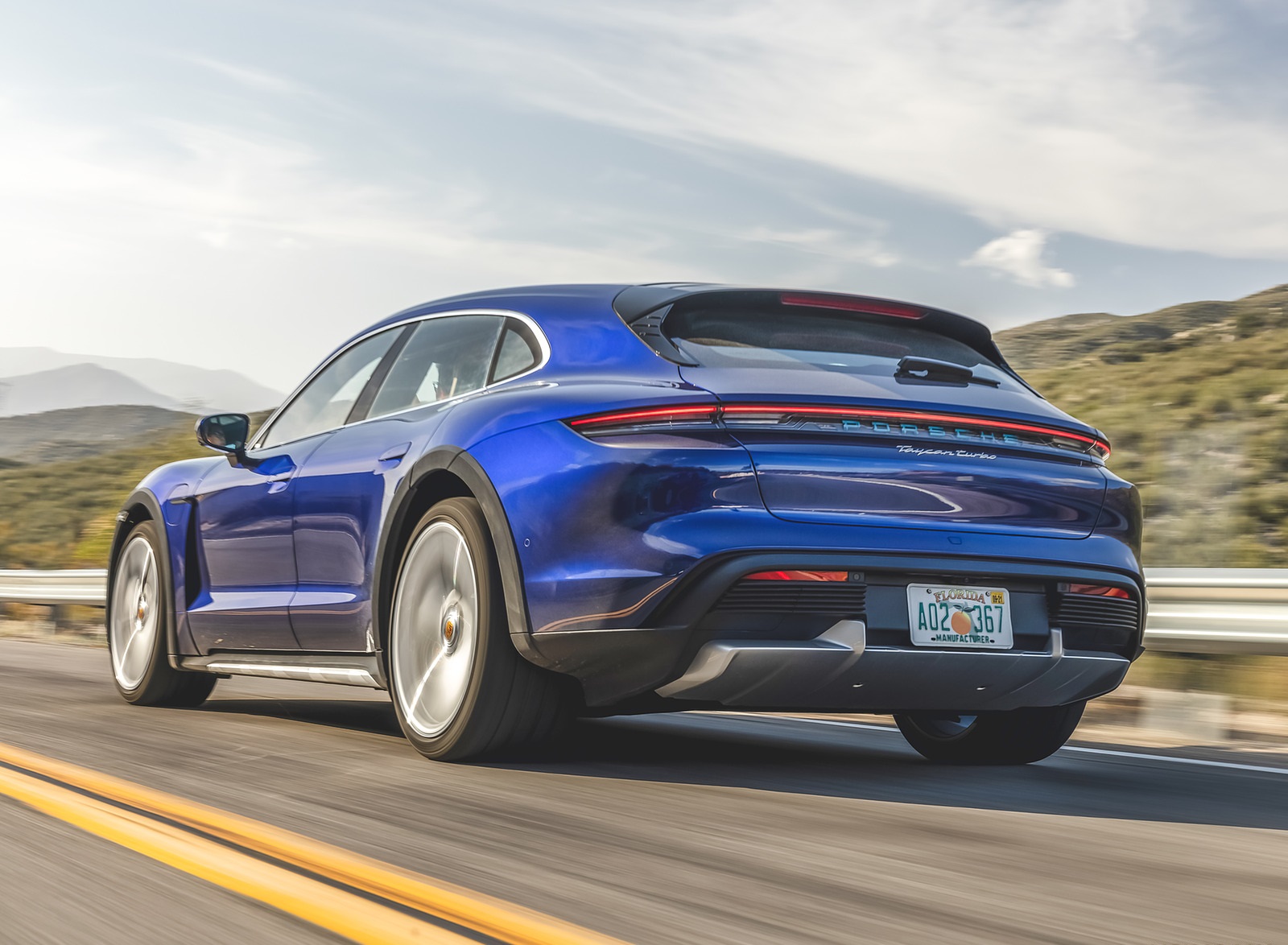 2022 Porsche Taycan Turbo Cross Turismo (Color: Gentian Blue) Rear Three-Quarter Wallpapers (10)
