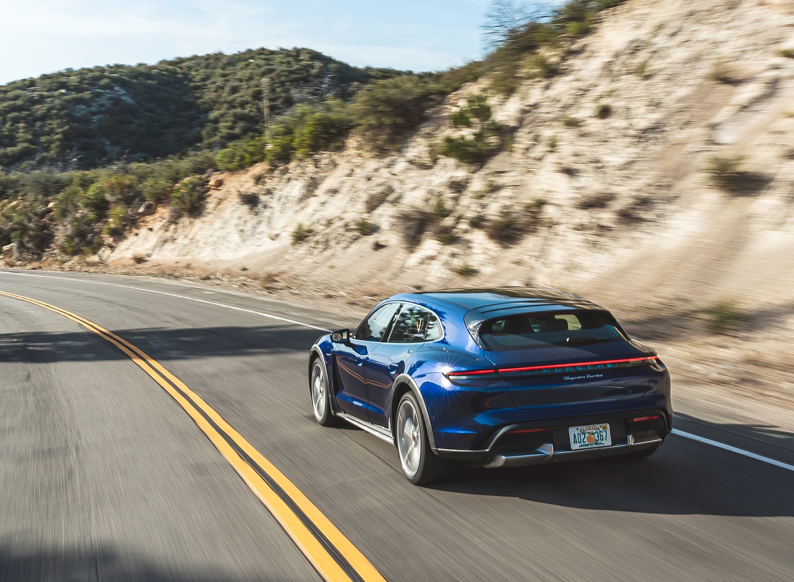 2022 Porsche Taycan Turbo Cross Turismo (Color: Gentian Blue) Rear Three-Quarter Wallpapers #21 of 107