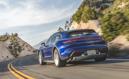 2022 Porsche Taycan Turbo Cross Turismo (Color: Gentian Blue) Rear Wallpapers 450x275 (13)