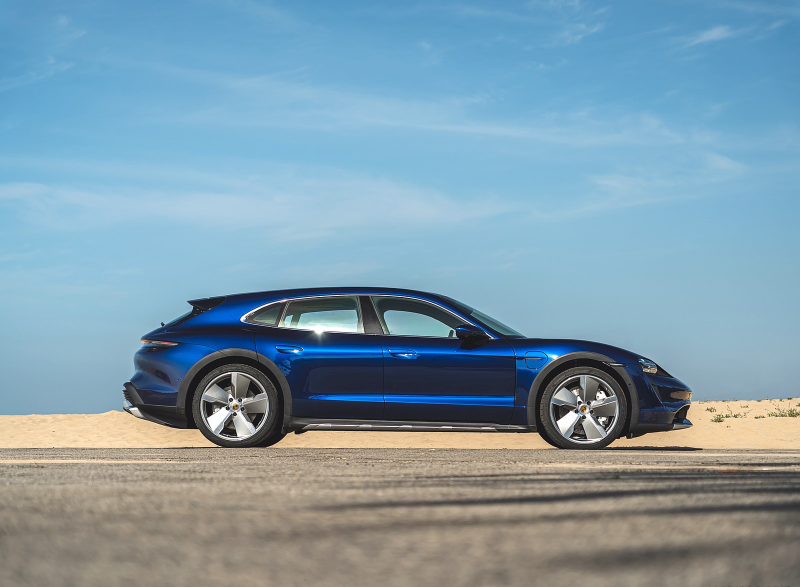 Porsche Taycan Cross Turismo 2022