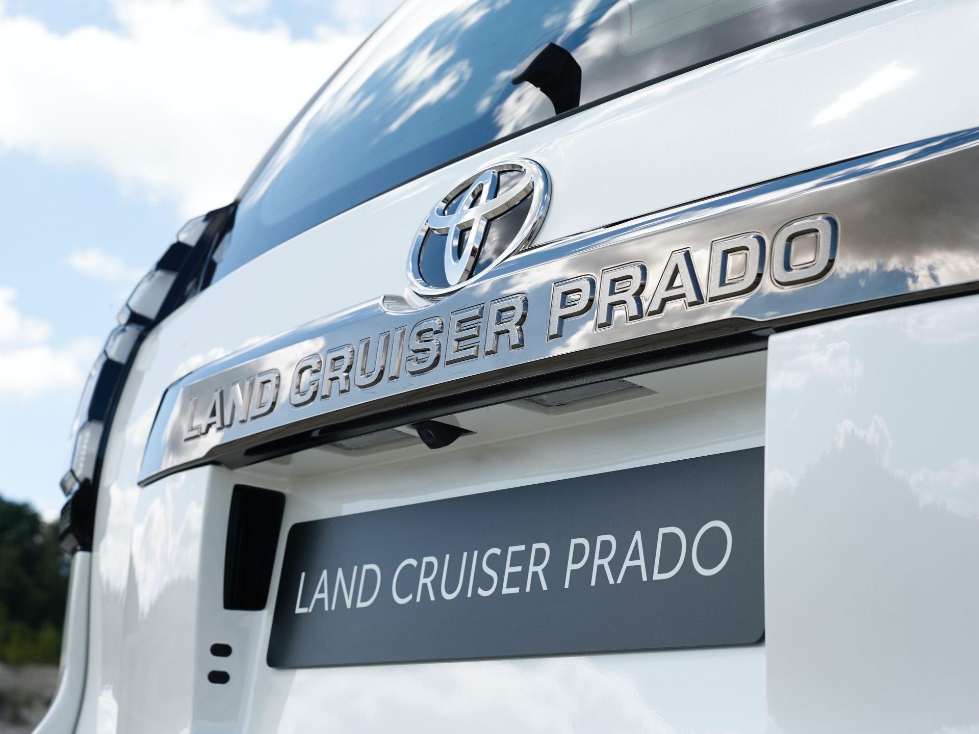 2021 Toyota Land Cruiser Prado Detail Wallpapers #68 of 77