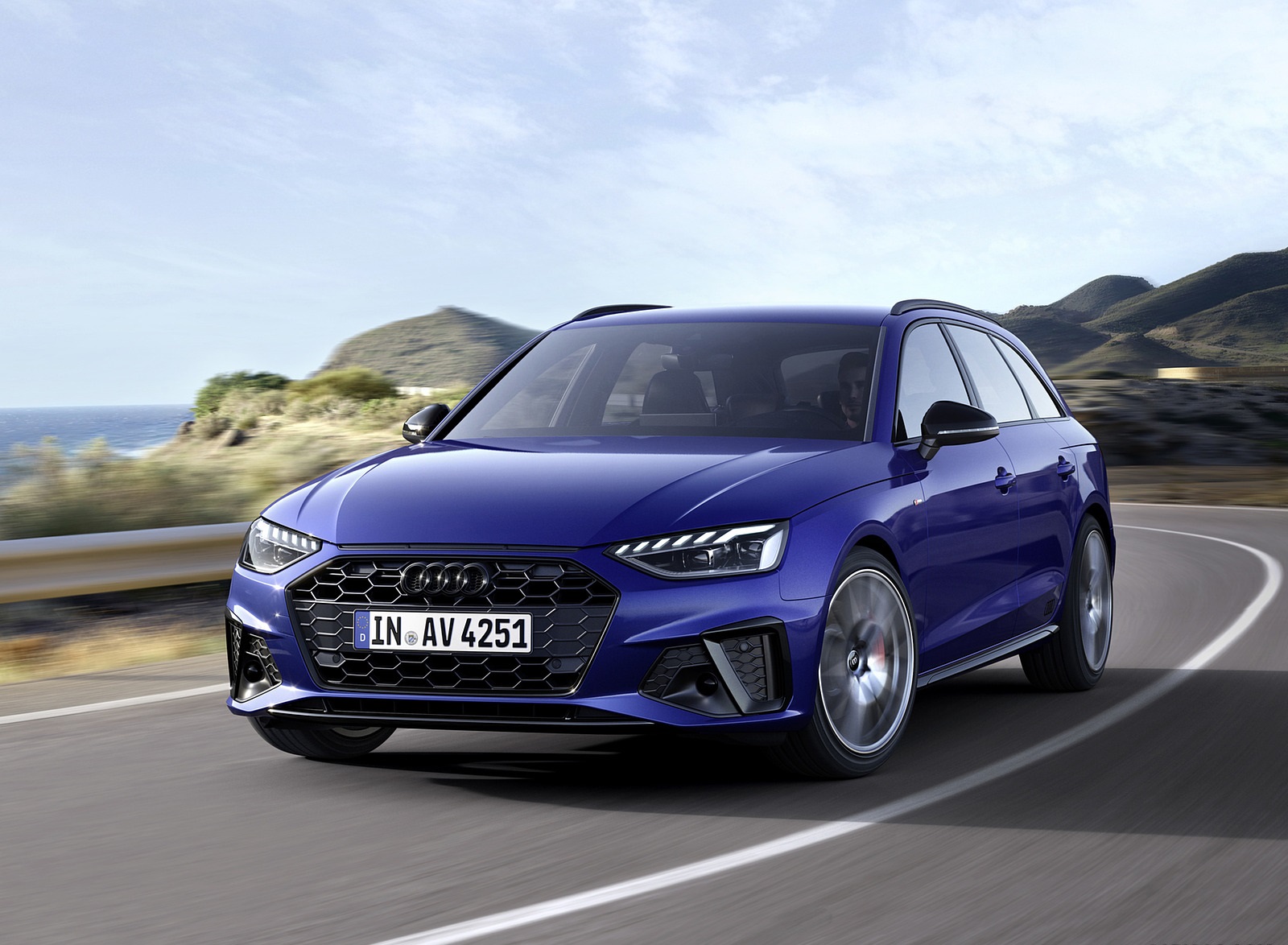 2022 Audi A4 Avant S Line Competition Plus (Color: Navarra Blue Metallic) Front Wallpapers #1 of 13