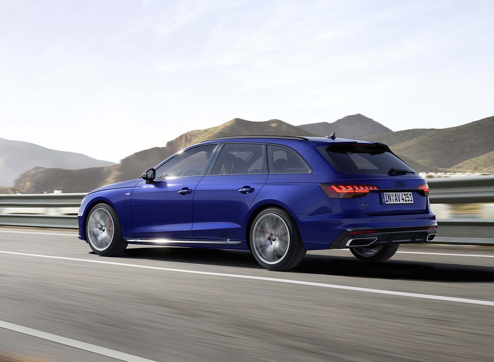 2022 Audi A4 Avant S Line Competition Plus (Color: Navarra Blue Metallic) Rear Three-Quarter Wallpapers  #2 of 13