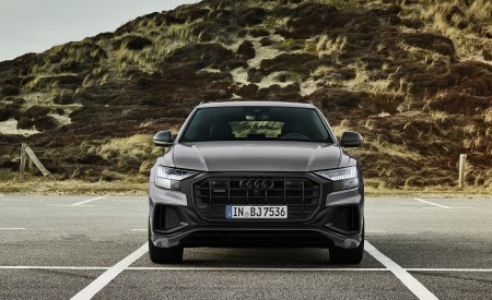 2022 Audi Q8 S Line Competition Plus (Color: Nardo Gray) Front Wallpapers 450x275 (13)