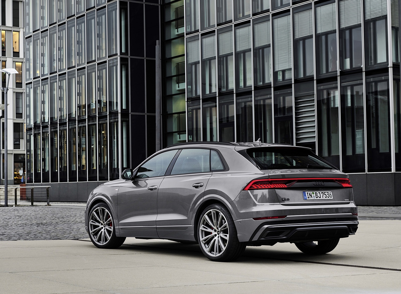 2022 Audi Q8 S Line Competition Plus (Color: Nardo Gray) Rear Three-Quarter Wallpapers #22 of 34