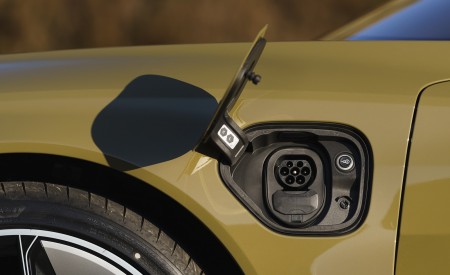 2022 Audi RS e-tron GT (UK-Spec) Charging Port Wallpapers 450x275 (30)